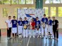 El campeón mundial de boxeo Osca Collazo posa junto a los ateltas becados de la Fundación PRIME SPORT INC.jpg (PRIME SPORT INC)